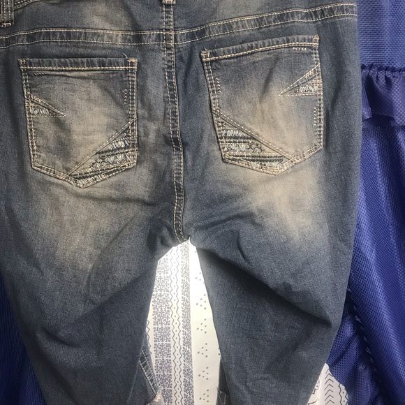 Denim Capris - Picture 2 of 4